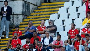 Paulo Gonçalves entre adeptos no Jamor a assistir ao Belenenses SAD-Benfica