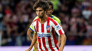 João Félix, um «futebolista que assusta»: espanhóis rendidos à jogada genial e até o comparam a Ronaldo Nazário