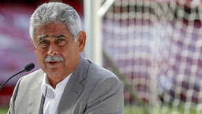 Gomes da Silva: «O que leva o Benfica e o presidente a demorar tanto a processar Ana Gomes?»