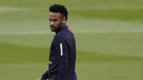 Barcelona propõe empréstimo de Neymar por dois anos e compra no final