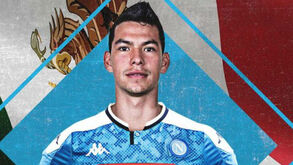 Hirving Lozano assina pelo Nápoles: «Deixo o PSV como um homem feliz»