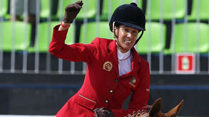 Luciana Diniz vence concurso internacional de saltos em Roterdão