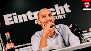 Bas Dost apresentado no E. Frankfurt: «Muito aconteceu nos últimos dias»