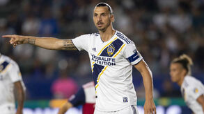 Ibrahimovic oferece-se a antigo clube: «Se o United precisar, estou aqui»
