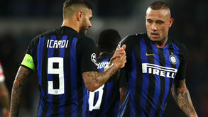 Nainggolan explica situação de Icardi: «Alguém no balneário não perdoa Wanda Nara»