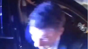 TV mostra Dean Saunders a ser detido por conduzir alcoolizado: «Nem consegue manter-se de pé»