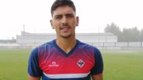Oliveirense reforça ataque com Neto Costa