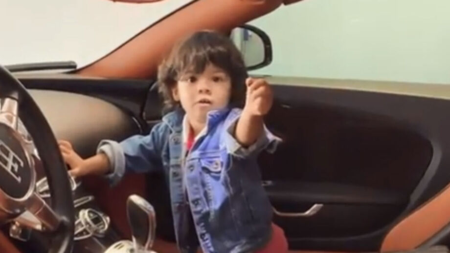 Alana e Eva aparecem num vídeo a brincar no Bugatti do pai