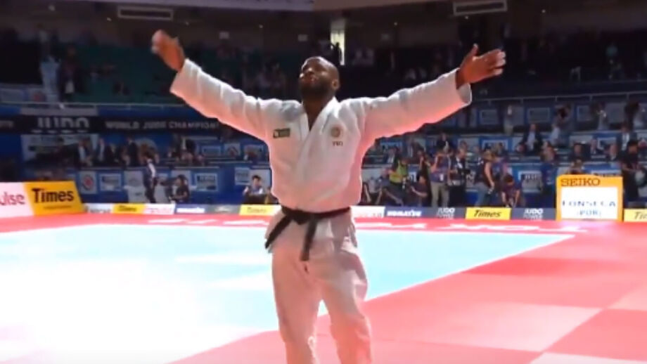 Judoca deu asas à alegria depois do combate final