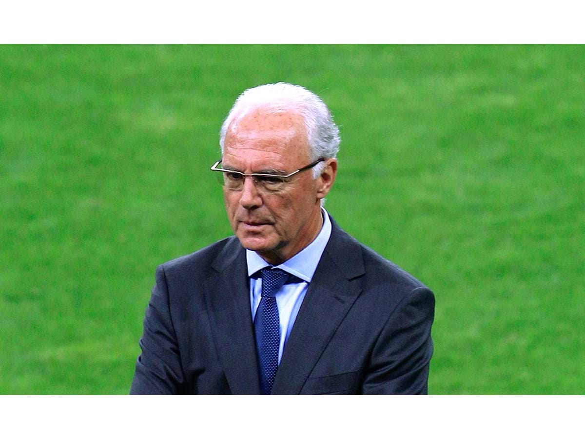 Um enfarte e a perda quase total da visão de um olho: Beckenbauer