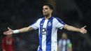 Pepe (FC Porto) - Defesa - 4,5 milhões
