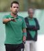 EMANUEL FERRO: Assumiu os sub-23 após a subida de Leonel Pontes e agora foi a sua vez de ser promovido. Aos 40 anos, Ferro será adjunto de Silas e será o seu nome que irá constar nas fichas de jogo como treinador principal do Sporting. Também será ele a falar nas flash interviews, tudo isto até Silas tirar o nível IV do curso de treinadores da UEFA.