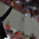 Bruno Lage elogia estreia de Zlobin pelo Benfica: «Tem uma qualidade incrível»