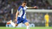 Mateus Uribe (FC Porto) - Médio - 6 milhões