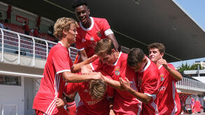 Benfica vence na receção ao Belenenses e mantém invencibilidade