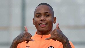 Notícia Record: Acordo fechado. Fernando reforça Sporting
