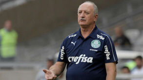 Scolari demitido após derrota com Jorge Jesus