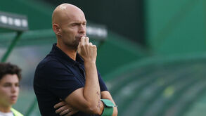 Sporting confirma saída de Marcel Keizer à CMVM