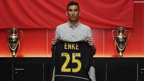 João Tomás doa camisola de Enke ao Museu Cosme Damião