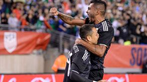 México bate Estados Unidos com Corona em destaque