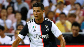 Ronaldo rebenta escala