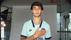 João Félix estrela na apresentação do terceiro equipamento do Atl. Madrid