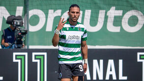 Sporting vence Portimonense com hat-trick de Pedro Mendes