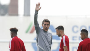 Benfica de Bruno Lage lima arestas para a estreia na Liga dos Campeões