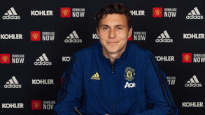 Lindelöf renova com o Manchester United