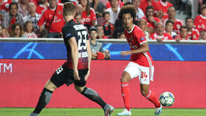 Estreia de Tomás Tavares em nome do pai  