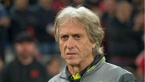 Ídolo e ex-treinador do Flamengo aponta o dedo a Jorge Jesus: «É um problema de caráter»