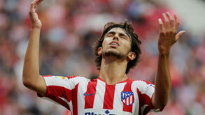 Espanhóis já questionam: «O que se passa com João Félix?»