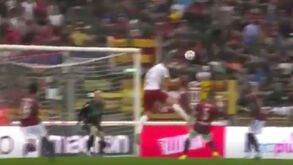 O golo de Dzeko ao cair do pano que deu vitória à Roma de Paulo Fonseca