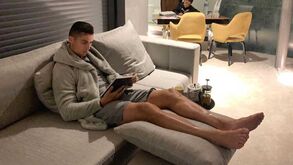 A mensagem de Ronaldo após Messi vencer o FIFA The Best: «Depois da noite vem sempre o amanhecer»