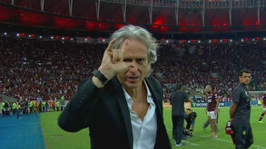 Jorge Jesus fez gesto que levou a várias interpretações mas ele explica: «É amor»