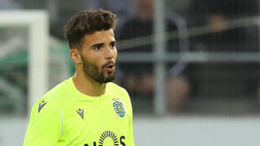 Luís Maximiano segue Rui Patrício na baliza leonina