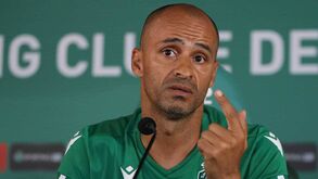 Silas: «Com este plantel podemos pensar em ganhar todos os jogos»