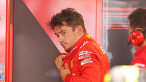 Charles Leclerc e a polémica na Ferrari: «Confio sempre na equipa mas é preciso falarmos»