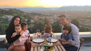 Ronaldo: «Às vezes como pizza com o meu filho... se não fico aborrecido»