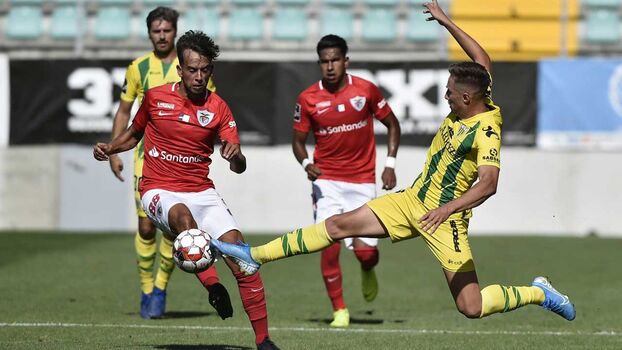 A crónica do Tondela-Santa Clara (0-0): castigo máximo para os beirões