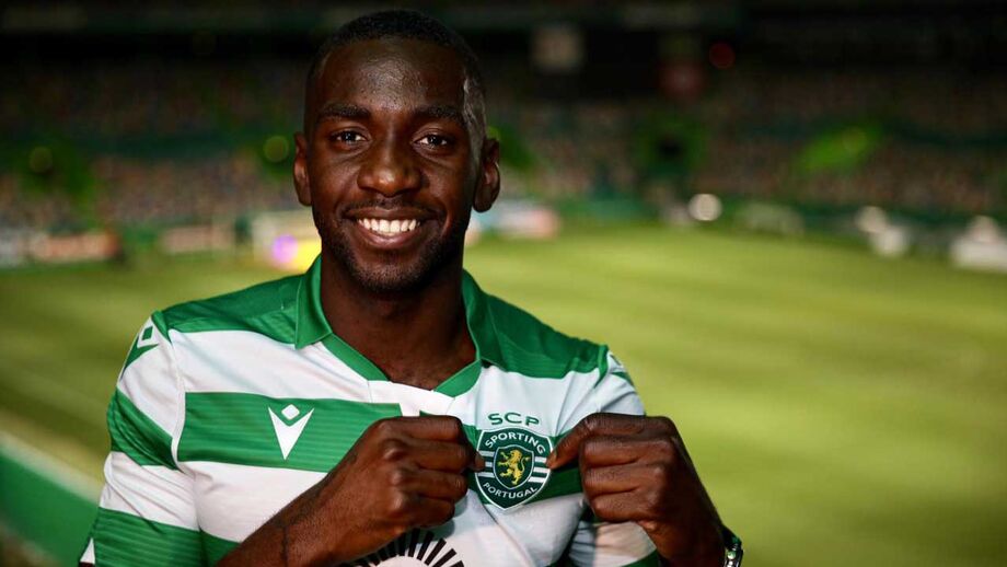 Avançado do Sporting é perito num movimento de trocar os olhos aos defesas