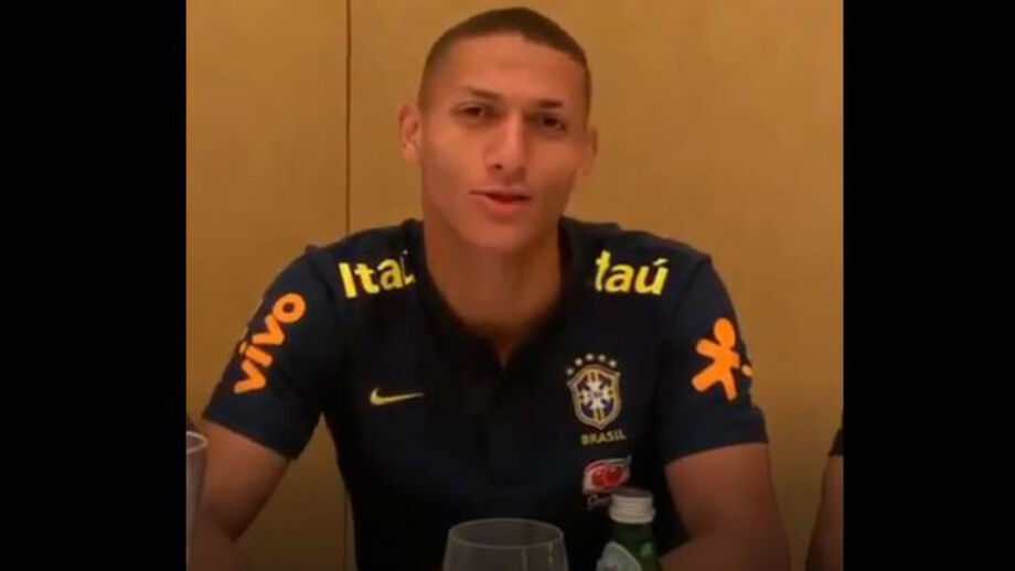 Jogador do Everton protagonizou momento divertido