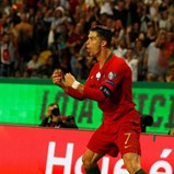 Cristiano Ronaldo dobra os golos de Pauleta pela Seleção Nacional