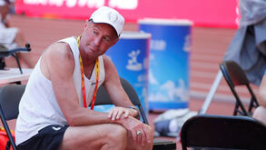 Atletas eram tratados por Alberto Salazar como 