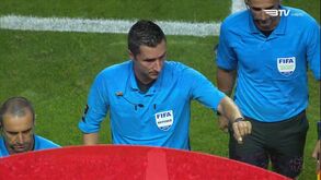 Benfica multado por agressão com moeda ao árbitro Tiago Martins