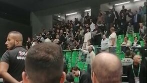 Clássico acabou com bate-boca entre os dois bancos