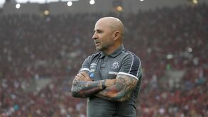 Jorge Sampaoli comeu os... apontamentos