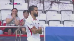 Três golos (um de chapéu) e duas assistências: veja como Candeias arrasou na Turquia