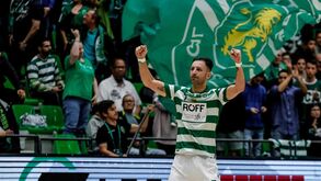 Sporting bate Leões de Porto Salvo em segunda parte demolidora