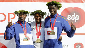 Andualem Shiferaw vence maratona de Lisboa e pulveriza recorde da prova